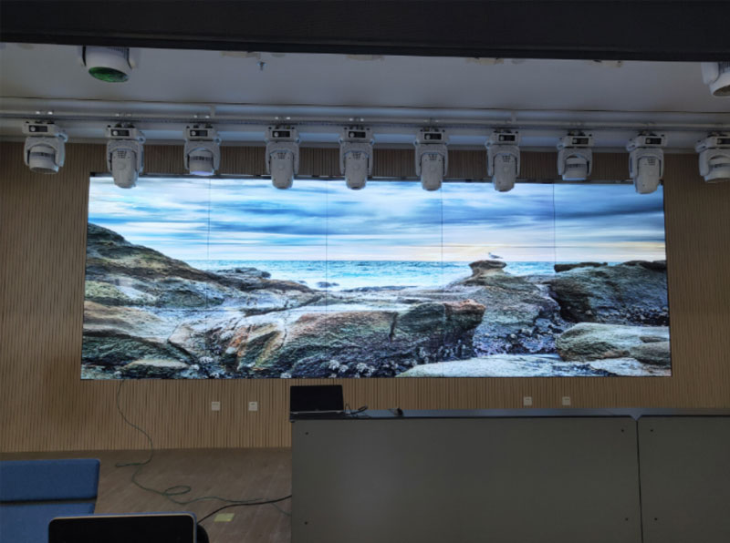 渭南洛阳市回明中学46寸3.5mm3x5液晶拼接屏项目
