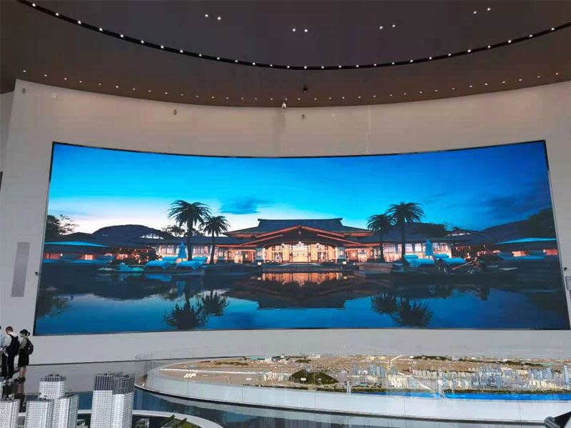 梅州某别墅销售中心P2全彩LED显示屏项目